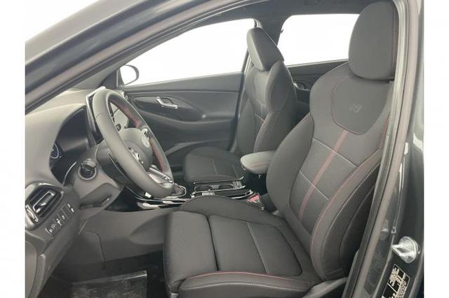 Hyundai i30 Kombi (N-Line) 1.5 T-GDI 103kW (140 PS) 7-Gang-DCT 