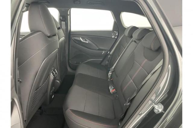 Hyundai i30 Kombi (N-Line) 1.5 T-GDI 103kW (140 PS) 7-Gang-DCT 