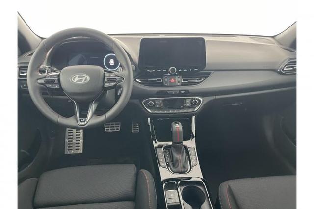 Hyundai i30 Kombi (N-Line) 1.5 T-GDI 103kW (140 PS) 7-Gang-DCT 