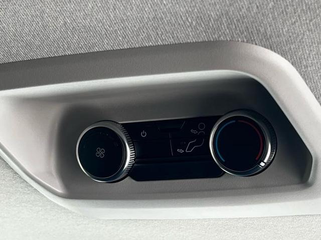 Ford Transit Custom Kombi L2 (Trend) 320 2.0 EcoBlue AWD 125kW (170 PS) 8-Gang-Automatikgetriebe 