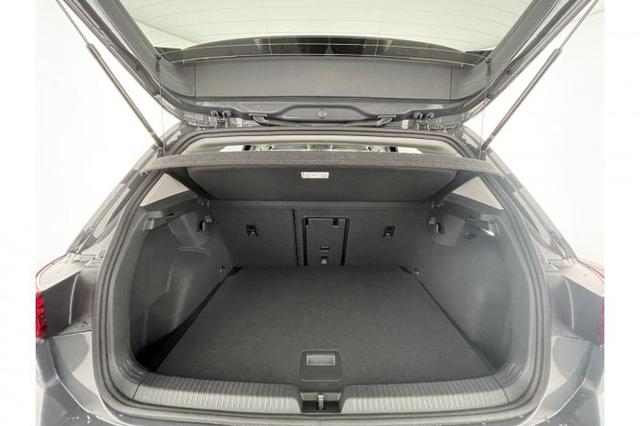 Volkswagen Golf Limousine (Life Edition) 1.5 TSI OPF 110kW (150 PS) 6-Gang Schaltgetriebe 