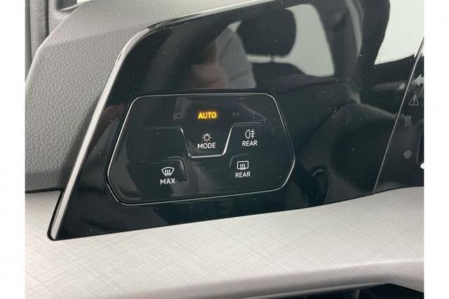 Volkswagen Golf Limousine (Life Edition) 1.5 TSI OPF 110kW (150 PS) 6-Gang Schaltgetriebe 