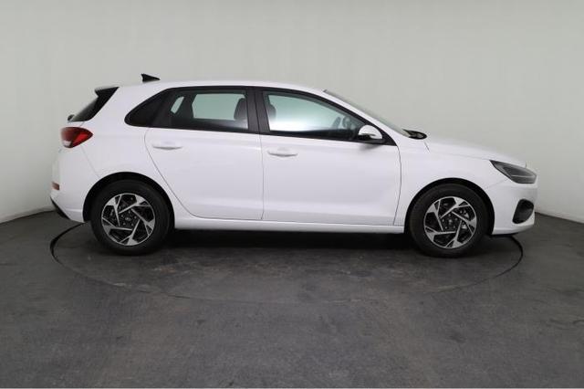 Hyundai i30 (GO!) 1.0 T-GDi 74kW (100 PS) 6-Gang Schaltgetriebe 