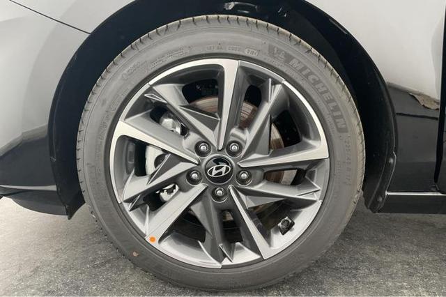 Hyundai i30 (GO! Plus) 1.0 T-GDI 74kW (100 PS) 7-Gang DCT 