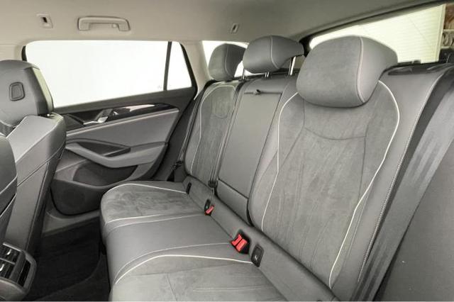 Volkswagen Passat Alltrack (Business) 1.5 eTSI Business *NAVI*ACC*LED*SHZ*Keyless* 