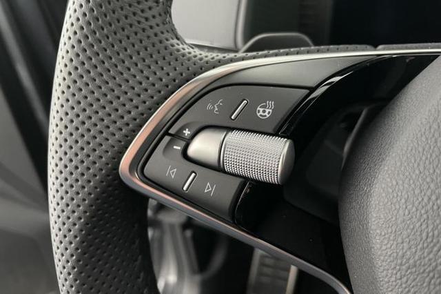 Skoda Karoq (Sportline) 1.5 TSI 110kW (150 PS) 7-Gang DSG 