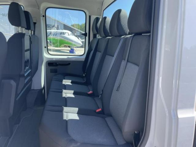 Volkswagen Crafter Pritschenwagen Pritsche 35 DOKA L4 FWD (Pritsche FWD) 2.0 TDI 103kW (140 PS) 6-Gang-Schaltgetriebe 