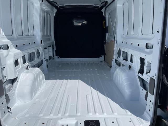 Ford Transit Kasten 350 L3H2 2.0 TDCI 96 kW (131 PS) 6-Gang Schaltgetriebe 