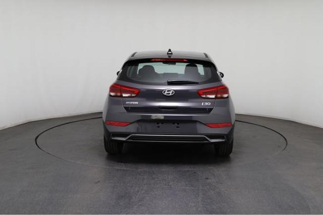 Hyundai i30 GO! (GO!) 1.0 T-GDi 74kW (100 PS) 6-Gang Schaltgetriebe 