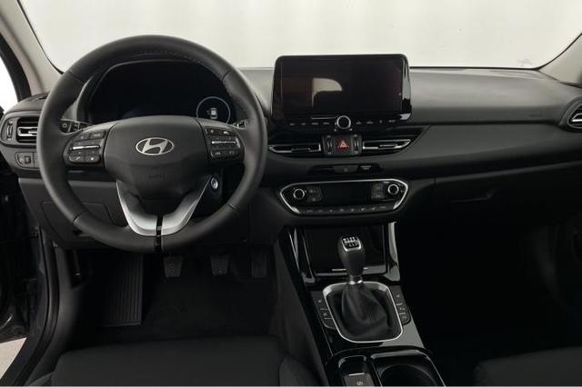 Hyundai i30 GO! (GO!) 1.0 T-GDi 74kW (100 PS) 6-Gang Schaltgetriebe 