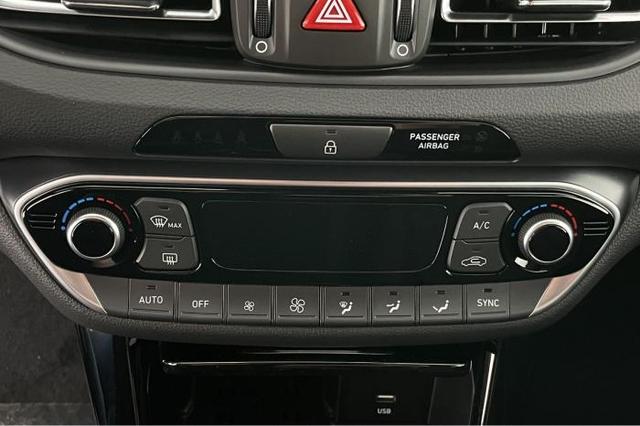 Hyundai i30 Kombi N-Line (N-Line) 1.5 T-GDI 103kW (140 PS) 7-Gang-DCT 