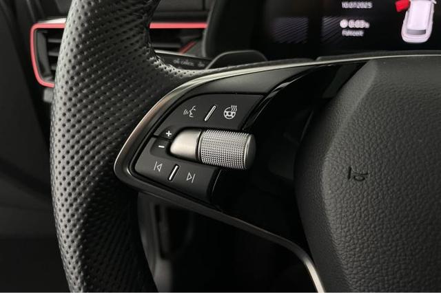Skoda Kamiq 1.0 TSI Monte Carlo *PANO*LED*SHZ*PDC*Kamera* 