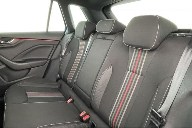 Skoda Kamiq 1.0 TSI Monte Carlo *PANO*LED*SHZ*PDC*Kamera* 
