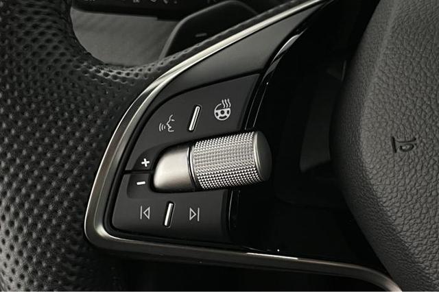 Skoda Kamiq 1.0 TSI Monte Carlo *PANO*LED*SHZ*PDC*Kamera* 