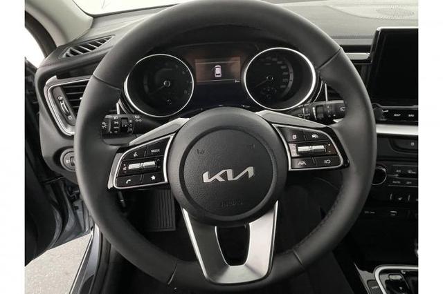 Kia Ceed Sportswagon Gold Plus SW (Gold Plus) 1.5 T-GDi 103 kW (140 PS) 7-Gang DCT 