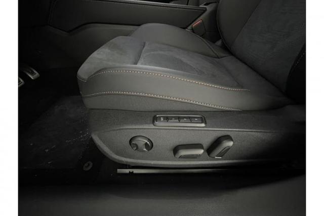 Cupra Formentor VZ (VZ) 2.0 TSI 245kW (333 PS) 4Drive 7-Gang-Doppelkupplungsgetriebe DSG 