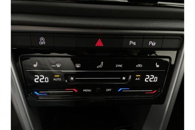 Volkswagen T-Roc 1.5 TSI Life *AHK*ACC*LED*SHZ*PDC*Kamera* 