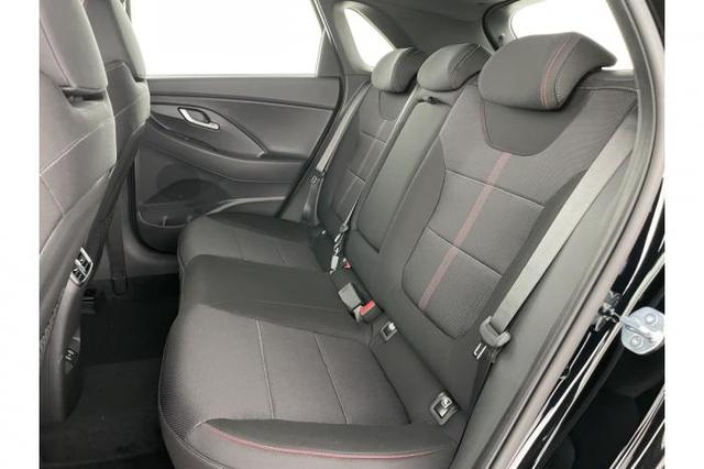 Hyundai i30 N-Line HB (N-Line) 1.5 T-GDI 103kW (140 PS) 7-Gang-DCT 