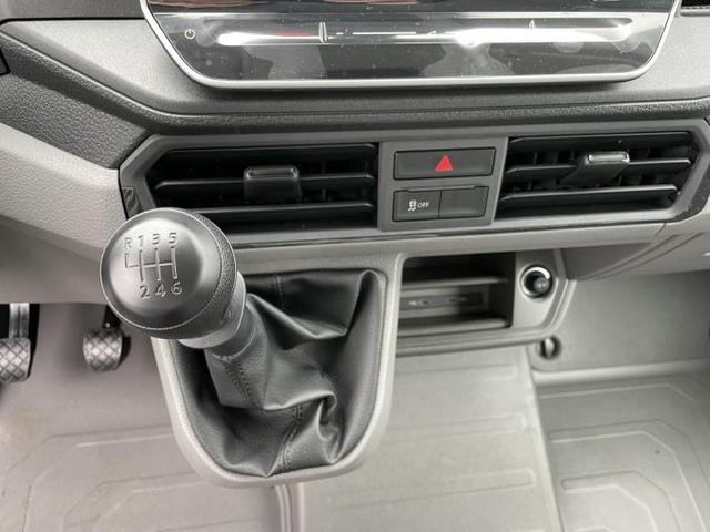 Volkswagen Crafter Pritschenwagen Pritsche 35 DOKA L4 FWD (Pritsche FWD) 2.0 TDI 103kW (140 PS) 6-Gang-Schaltgetriebe 