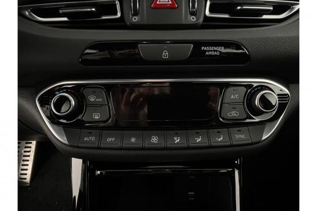 Hyundai i30 Kombi N-Line (N-Line) 1,5 T-GDi 103 kW (140 PS) 7-Gang-DCT 