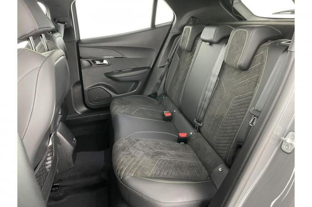 Peugeot 2008 GT (GT) 1.2 Hybrid 145 107kW (145 PS) e-DCS6 