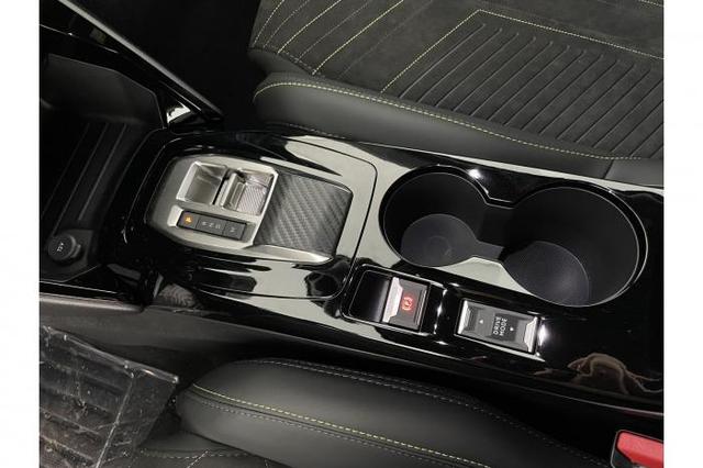 Peugeot 2008 GT (GT) 1.2 Hybrid 145 107kW (145 PS) e-DCS6 