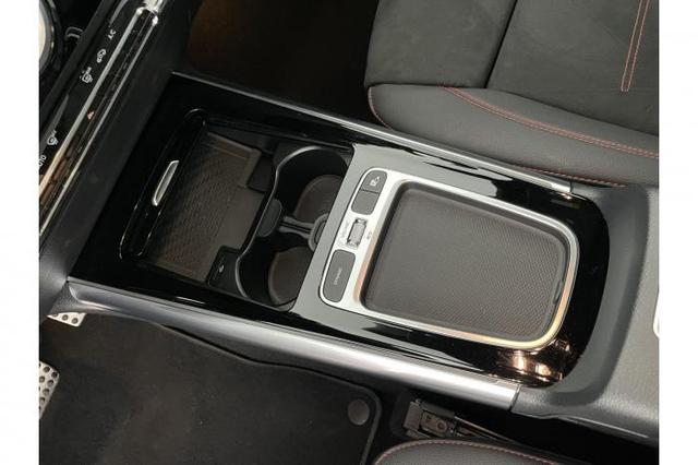 Mercedes-Benz GLA AMG Line GLA-Klasse (AMG Line) 220 d 4MATIC *PANO*AHK*NAVI*LED*SHZ*PDC* 