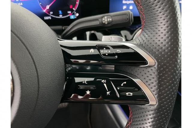 Mercedes-Benz GLA AMG Line GLA-Klasse (AMG Line) 220 d 4MATIC *PANO*AHK*NAVI*LED*SHZ*PDC* 