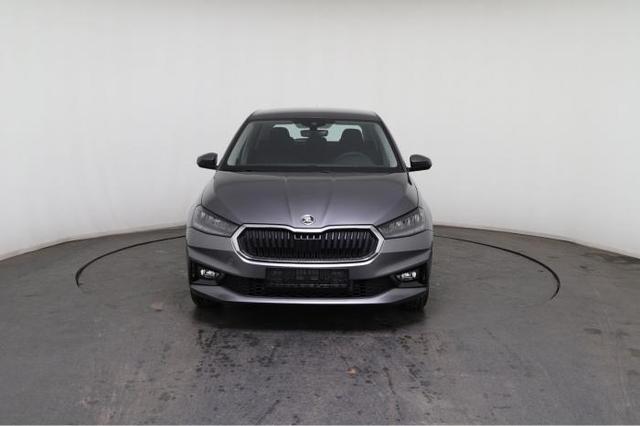 Skoda Fabia Essence (Essence) 1.0 TSI 70kW (95 PS) 5-Gang-Schaltgetriebe 