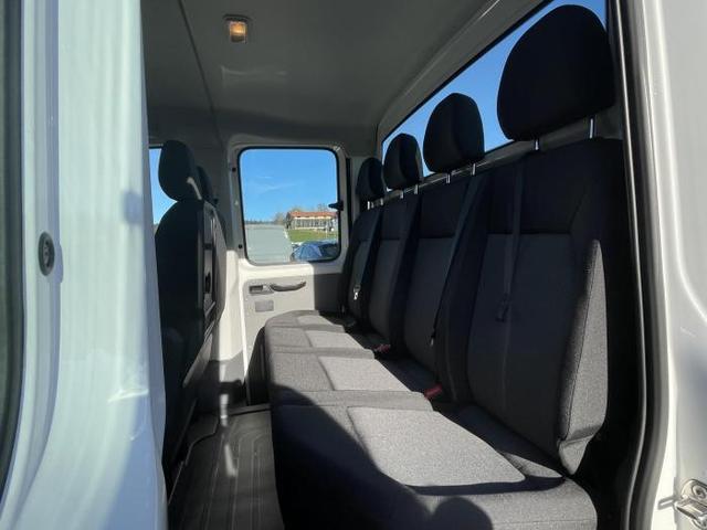 Volkswagen Crafter Pritschenwagen Pritsche 35 DOKA L4 FWD (Pritsche FWD) 2.0 TDI 103kW (140 PS) 6-Gang-Schaltgetriebe 