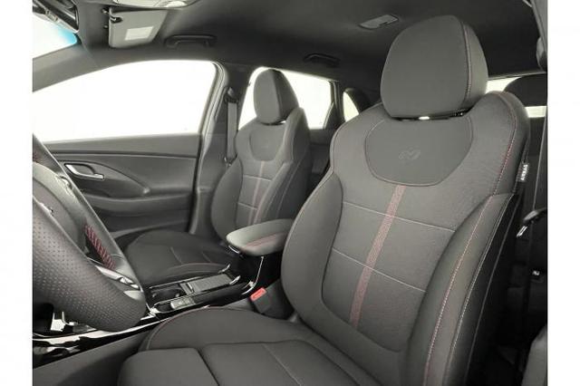 Hyundai i30 N-Line HB (N-Line) 1.5 T-GDI 103kW (140 PS) 7-Gang-DCT 