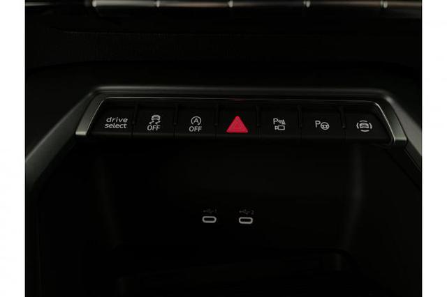 Audi A3 Sportback S-Line (S-Line) 35 TFSI 110kW (150 PS) 7-Gang S-tronic 