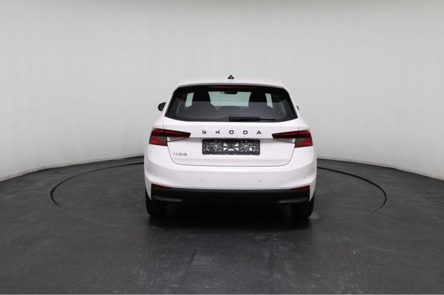 Skoda Fabia Essence (Essence) 1.0 TSI 70kW (95 PS) 5-Gang Schaltgetriebe 
