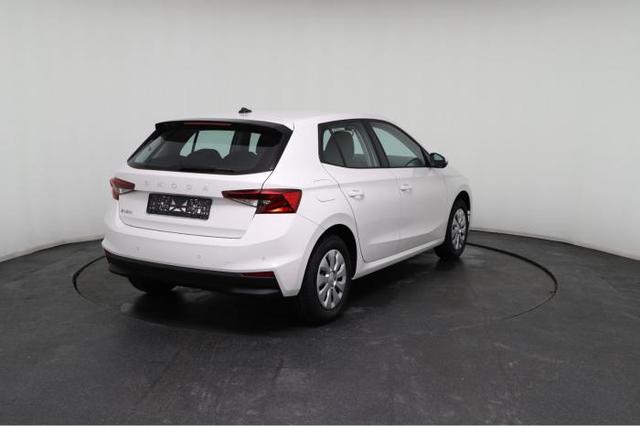 Skoda Fabia Essence (Essence) 1.0 TSI 70kW (95 PS) 5-Gang Schaltgetriebe 