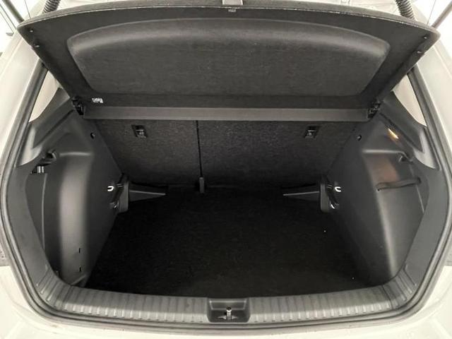 Skoda Fabia Essence (Essence) 1.0 TSI 70kW (95 PS) 5-Gang Schaltgetriebe 