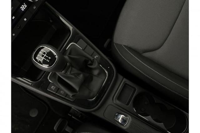 Skoda Fabia Limited Edition Plus (Limited Plus) 1.0 TSI 70kW (95 PS) 5-Gang-Schaltgetriebe 