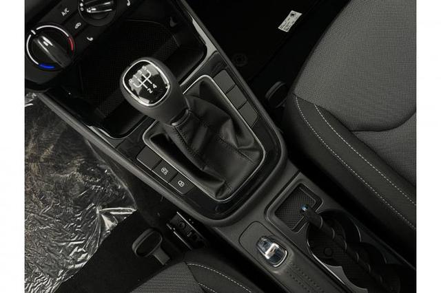 Skoda Fabia Limited Edition (Limited Edition) 1.0 TSI 70 KW (95 PS) 5-Gang Schaltgetriebe 