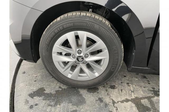 Skoda Fabia Limited Edition (Limited Edition) 1.0 TSI 70 KW (95 PS) 5-Gang Schaltgetriebe 