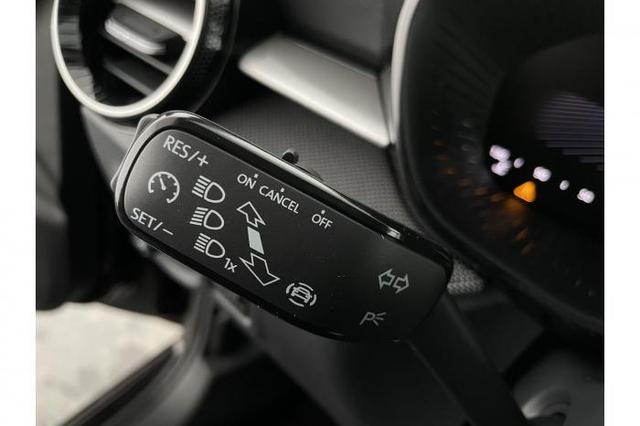 Skoda Fabia Limited Edition (Limited Edition) 1.0 TSI 70 KW (95 PS) 5-Gang Schaltgetriebe 