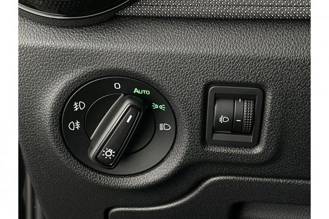 Skoda Fabia Limited Edition (Limited Edition) 1.0 TSI 70 KW (95 PS) 5-Gang Schaltgetriebe 