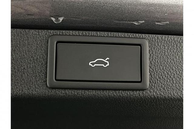 Skoda Octavia Combi Selection (Selection) 1.5 TSI 110kW (150 PS) 7-Gang-DSG 