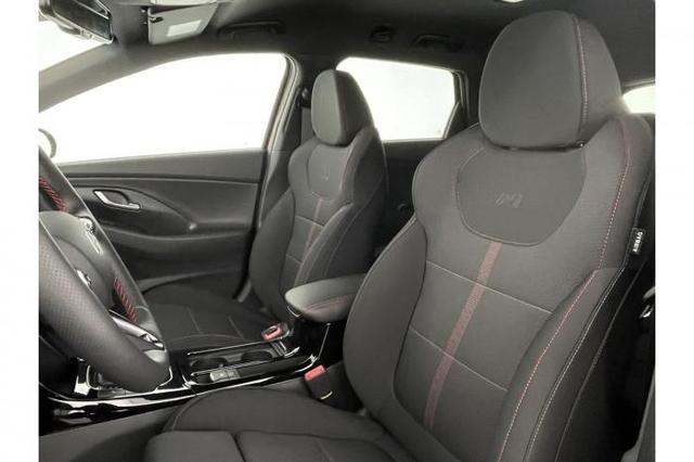 Hyundai i30 Kombi N-Line (N-Line) 1,5 T-GDi 103 kW (140 PS) 7-Gang-DCT 