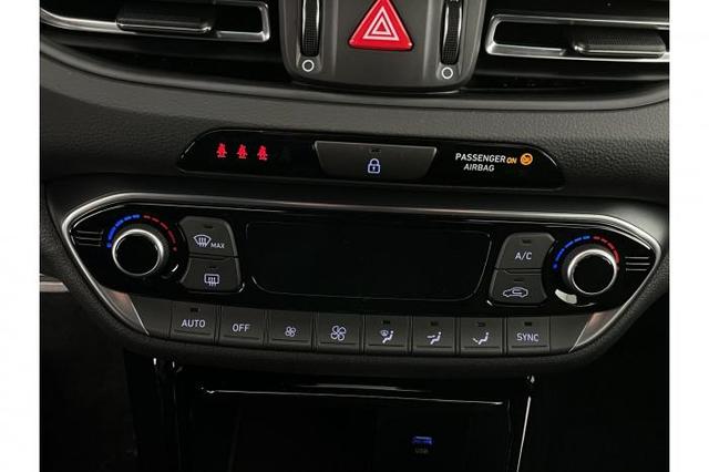 Hyundai i30 Kombi N-Line (N-Line) 1,5 T-GDi 103 kW (140 PS) 7-Gang-DCT 