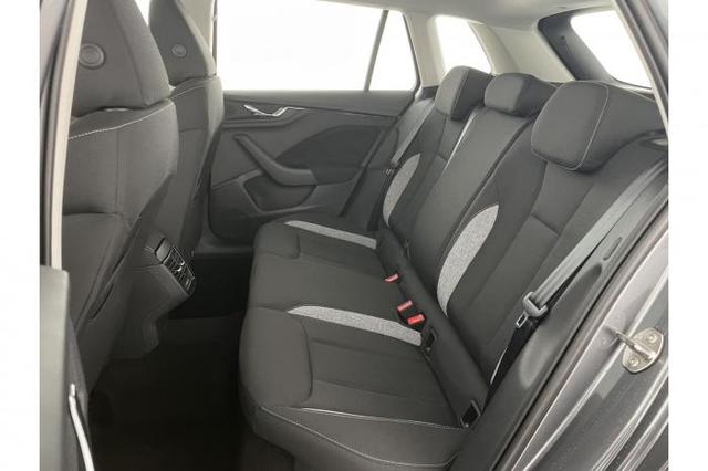 Skoda Kamiq Selection (Selection) 1.0 TSI 85kW (116 PS) 6-Gang Schaltgetriebe 