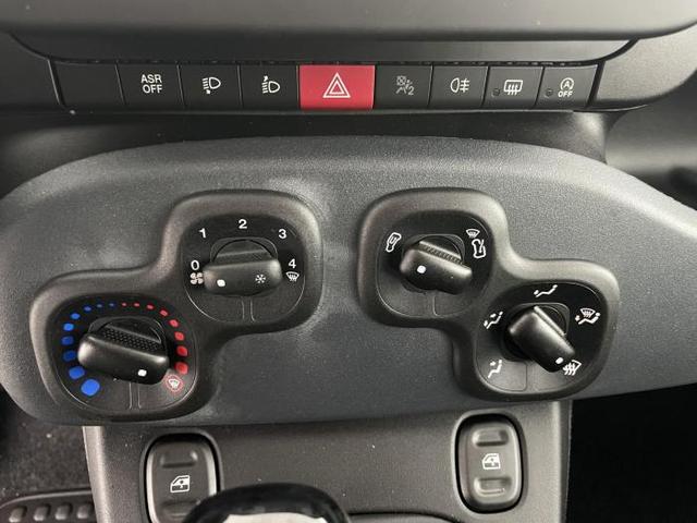 Fiat Panda Pandina (Pandina) 1.0 hybrid 51kW (70 PS) 6-Gang Schaltgetriebe 