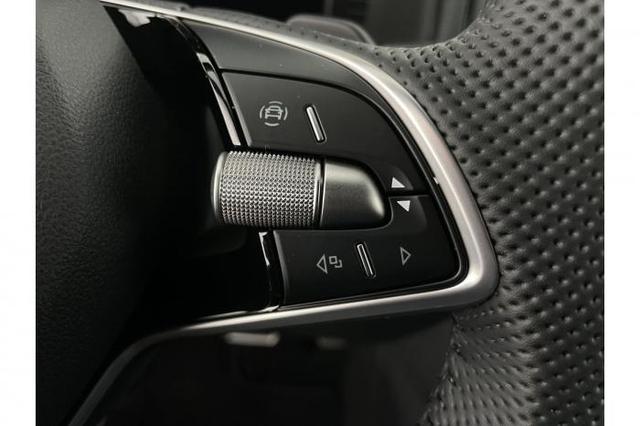 Skoda Karoq Sportline (Sportline) 1.5 TSI 110kW (150 PS) 7-Gang DSG 