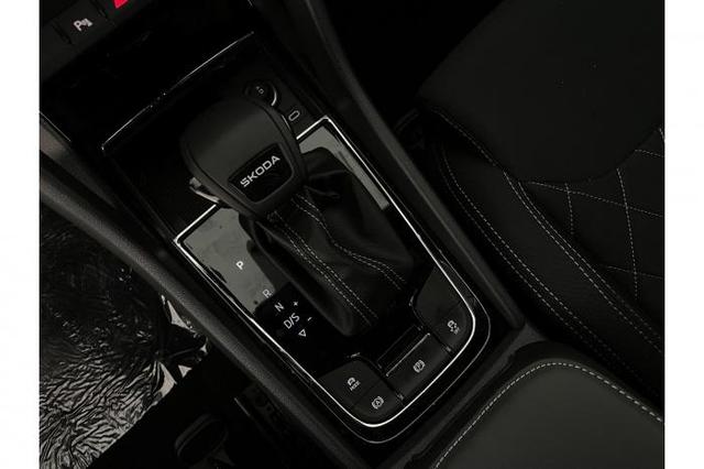 Skoda Karoq Sportline (Sportline) 1.5 TSI 110kW (150 PS) 7-Gang DSG 