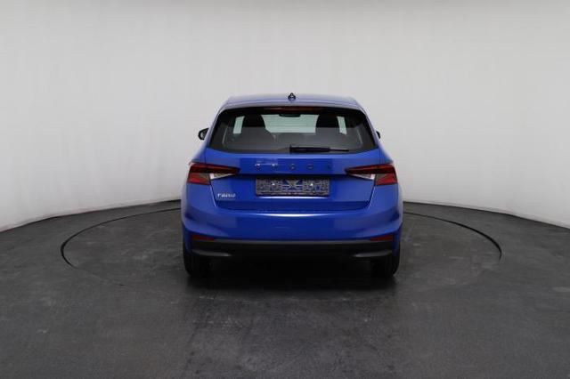 Skoda Fabia Essence (Essence) 1.0 MPI 59kW (80 PS) 5-Gang-Schaltgetriebe 