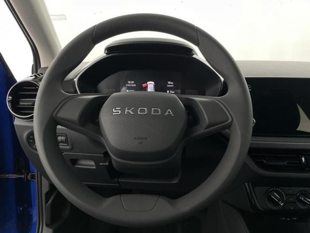 Skoda Fabia Essence (Essence) 1.0 MPI 59kW (80 PS) 5-Gang-Schaltgetriebe 