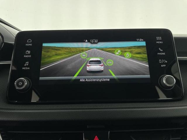 Skoda Fabia Essence (Essence) 1.0 MPI 59kW (80 PS) 5-Gang-Schaltgetriebe 